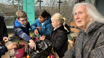 Sutton Coldfield care home residents have a plant-astic afternoon with local school