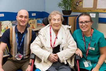 Stansted care home resident’s wish to return to primary school almost 90 years later made a reality