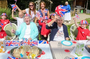 Southampton care home hosts 1940s tea party to honour D-Day 