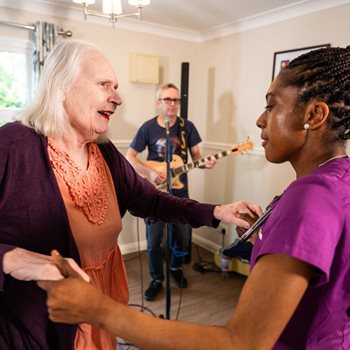 Dementia sing-a-long - free event at Long Stone Manor