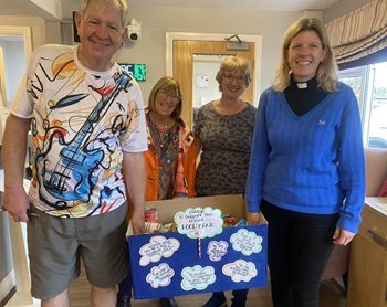 Littlehampton care home donates to town food bank