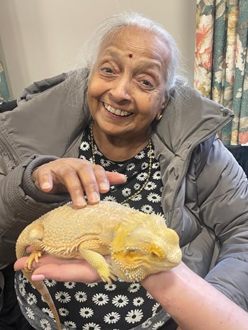 Making hiss-tory! Sidcup care home residents enjoy visit from all creatures great and small