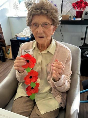 Leatherhead care home honours Remembrance Day with local community