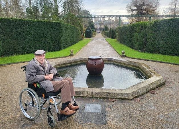 Former Southampton bricklayer revisits estate he helped to restore 50 years ago