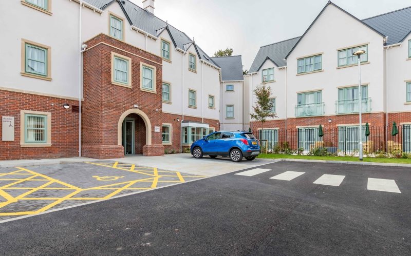 Highmarket House Care Home | Banbury, Oxfordshire | Care UK