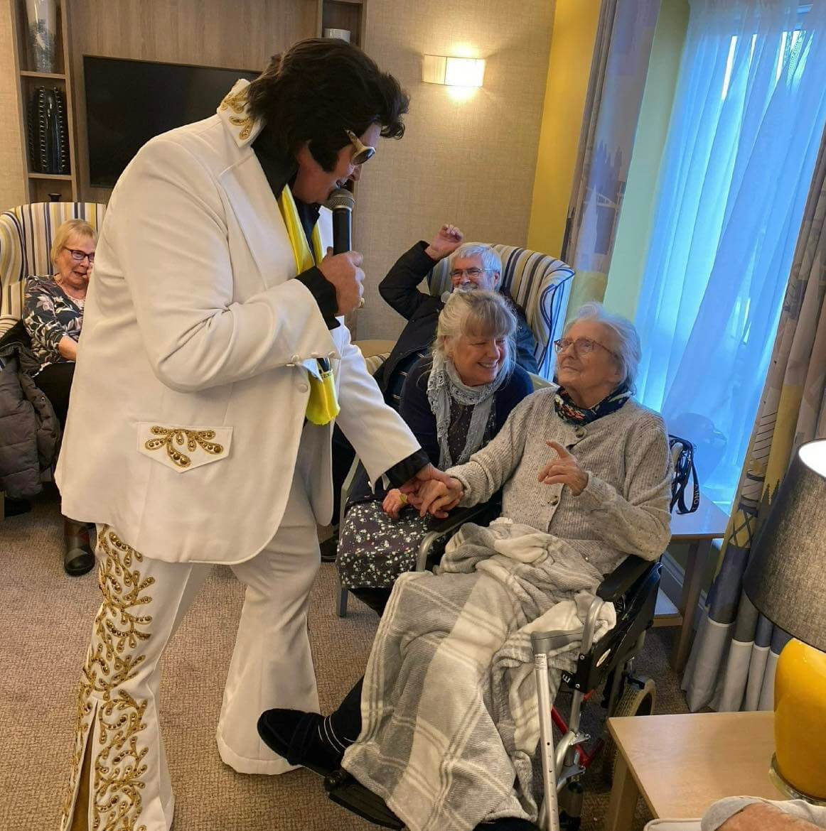 Oakfield Croft - Oakfield Elvis visits the home