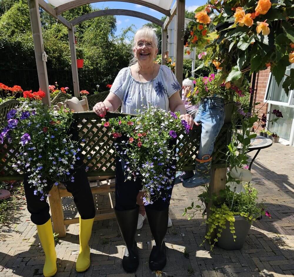 Lonsdale Mews - Lonsdale Mews gardening