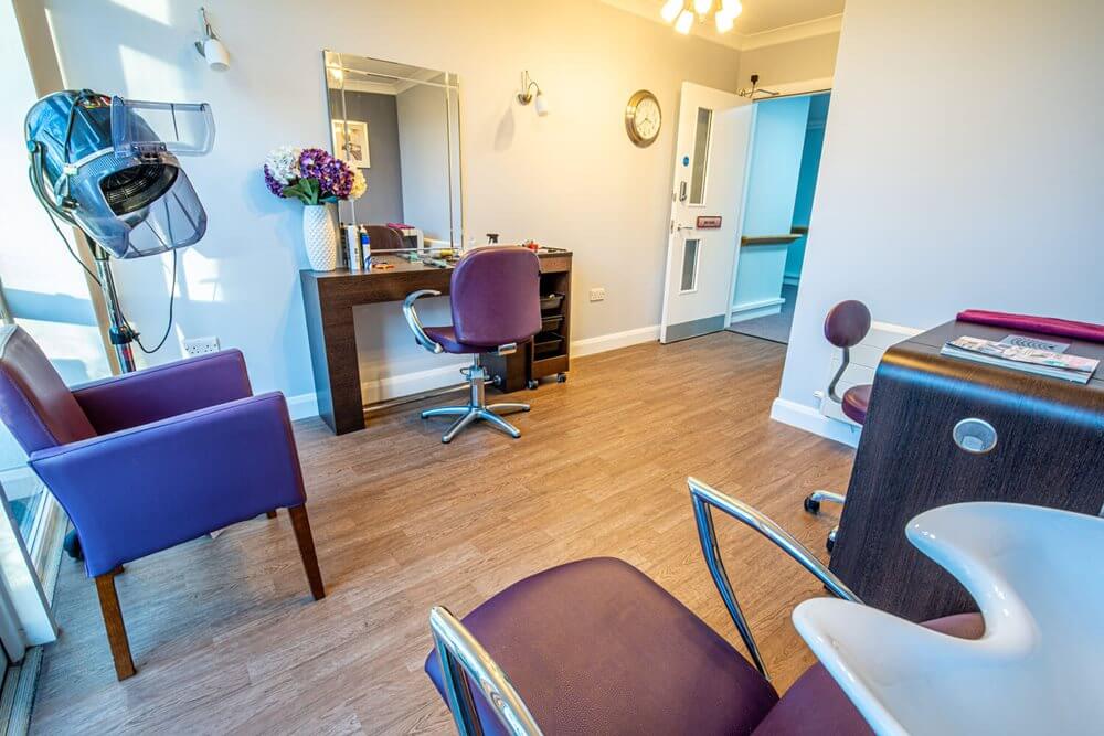 Bowes House - Bowes House salon