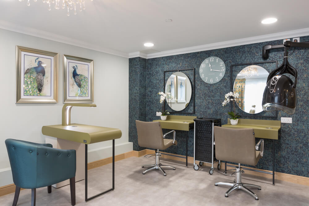 Ayton House - Ayton House salon