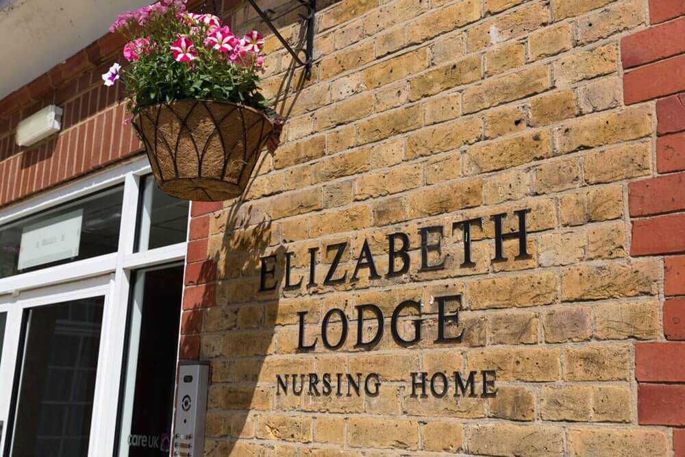 Elizabeth Lodge - Elizabeth Lodge EXT