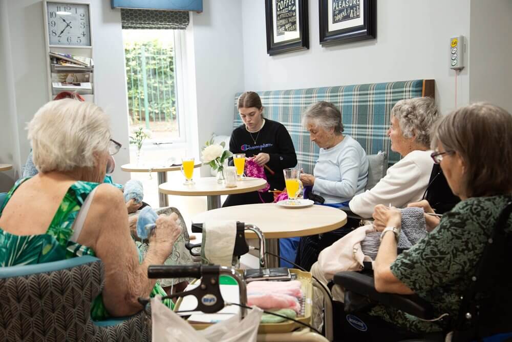Scarlet House - Scarlet House residents in cafe