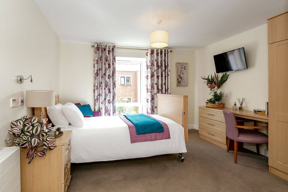 Seacroft Green - Seacroft Green bedroom 